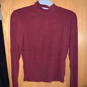 Maroon turtleneck